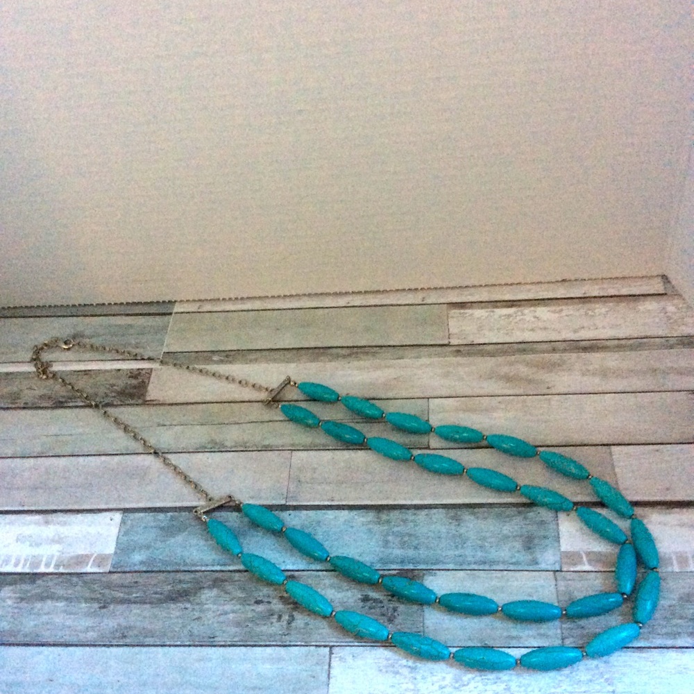 Women,s turquoise necklace